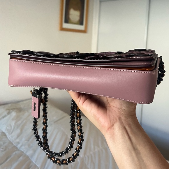 Coach Tea Rose Dinky in pink/mauve floral applique - Picture 10 of 10